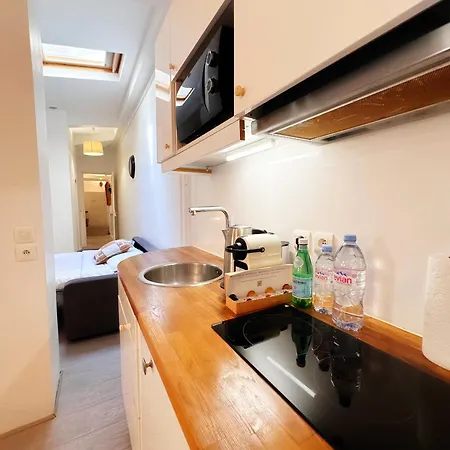 Апартаменты Quai De Seine Tour Eiffel Trocadero